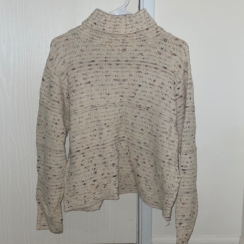 Turtle neck sweater